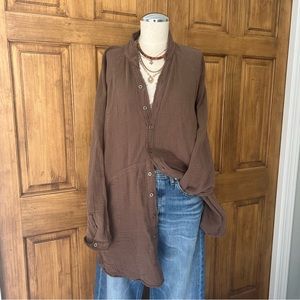 FREE PEOPLE WOMEN'S SUMMER DAYDREAM BUTTON DOWN LONG SLEEVE SHIRT